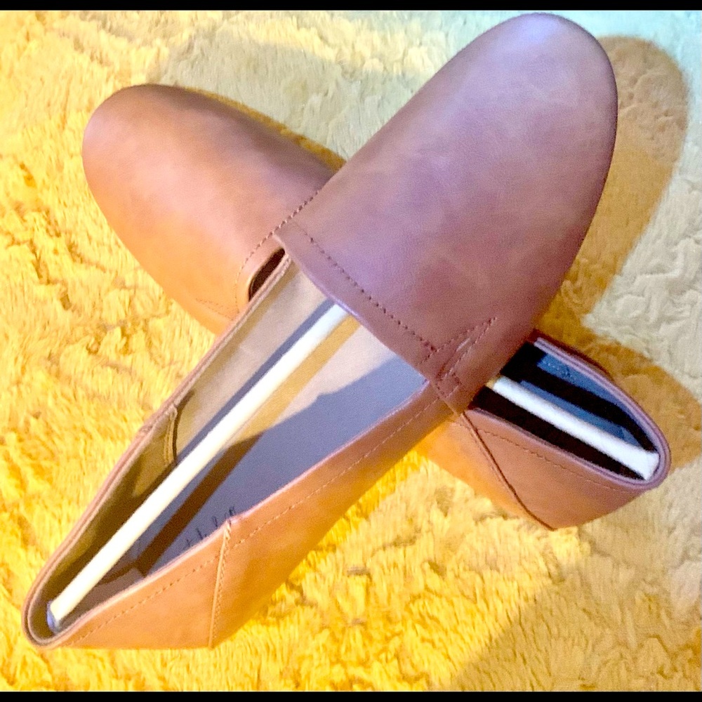 Size 11 NBW Style and Company tan loafers